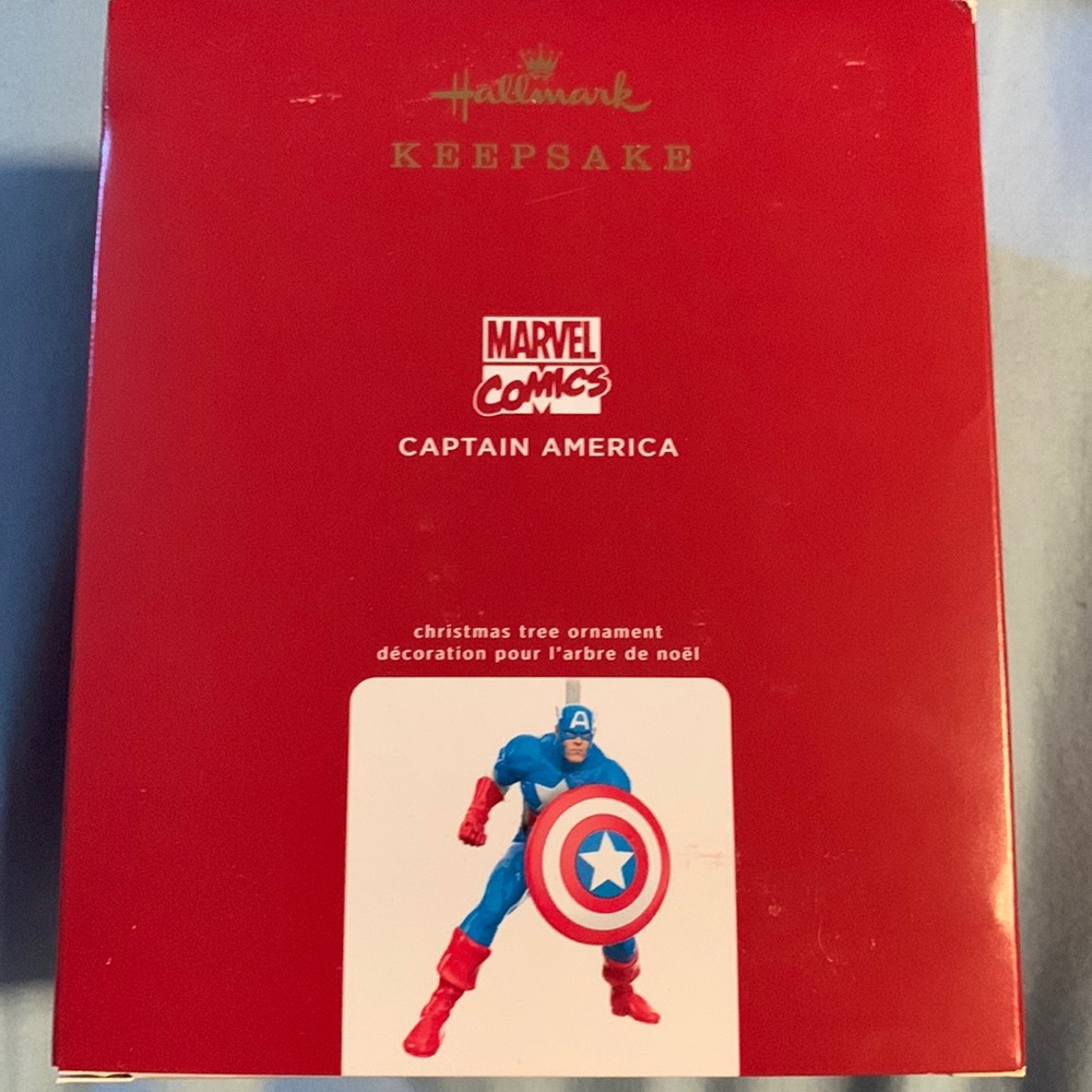 Hallmark Keepsake - Captain America Christmas tree ornament  - new